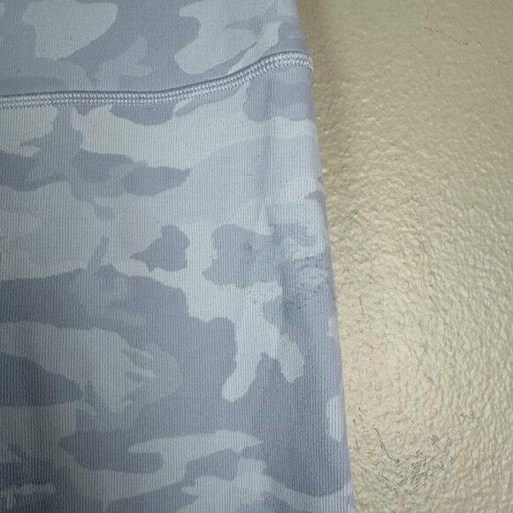 Lululemon Wunder Under High-Rise Tight 28" Athletic Leggings Camo Size 10 - Picture 4 of 4